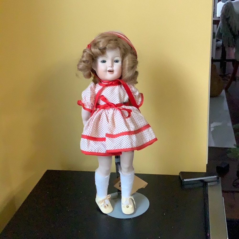 Reproduction Shirley Temple doll